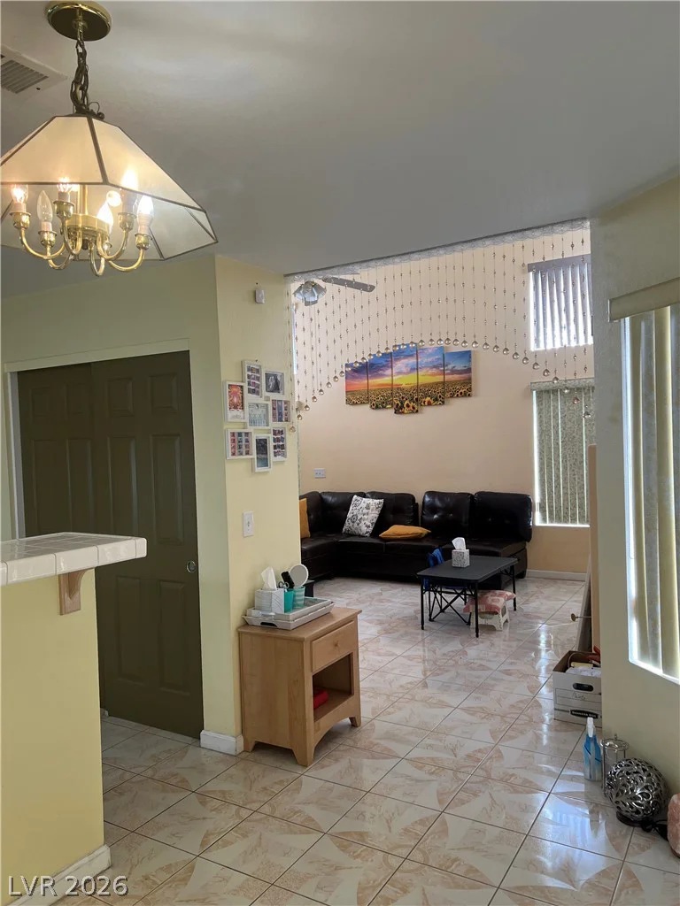 2567 Raywood, Las Vegas, NV 89142