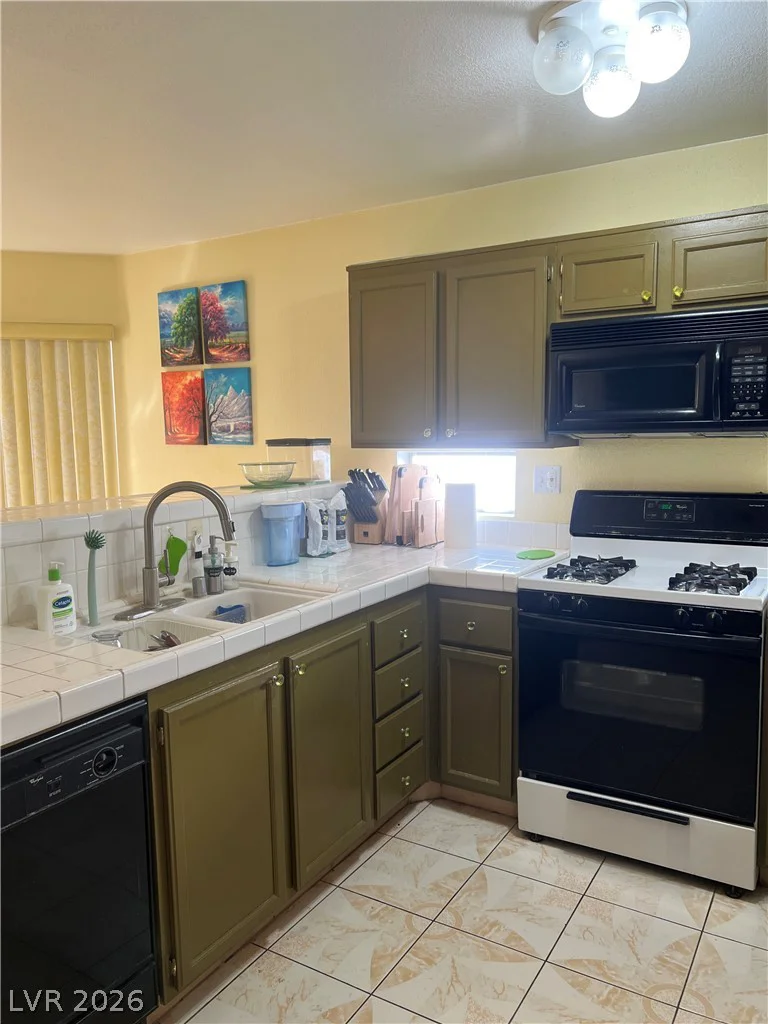 2567 Raywood, Las Vegas, NV 89142