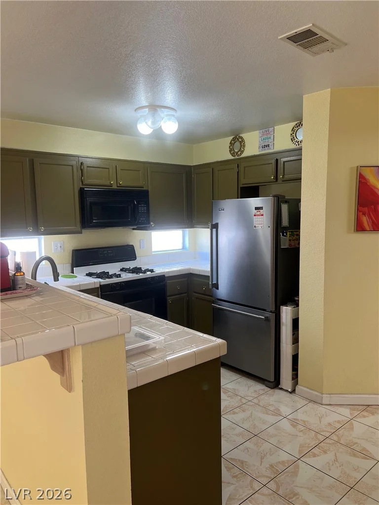 2567 Raywood, Las Vegas, NV 89142