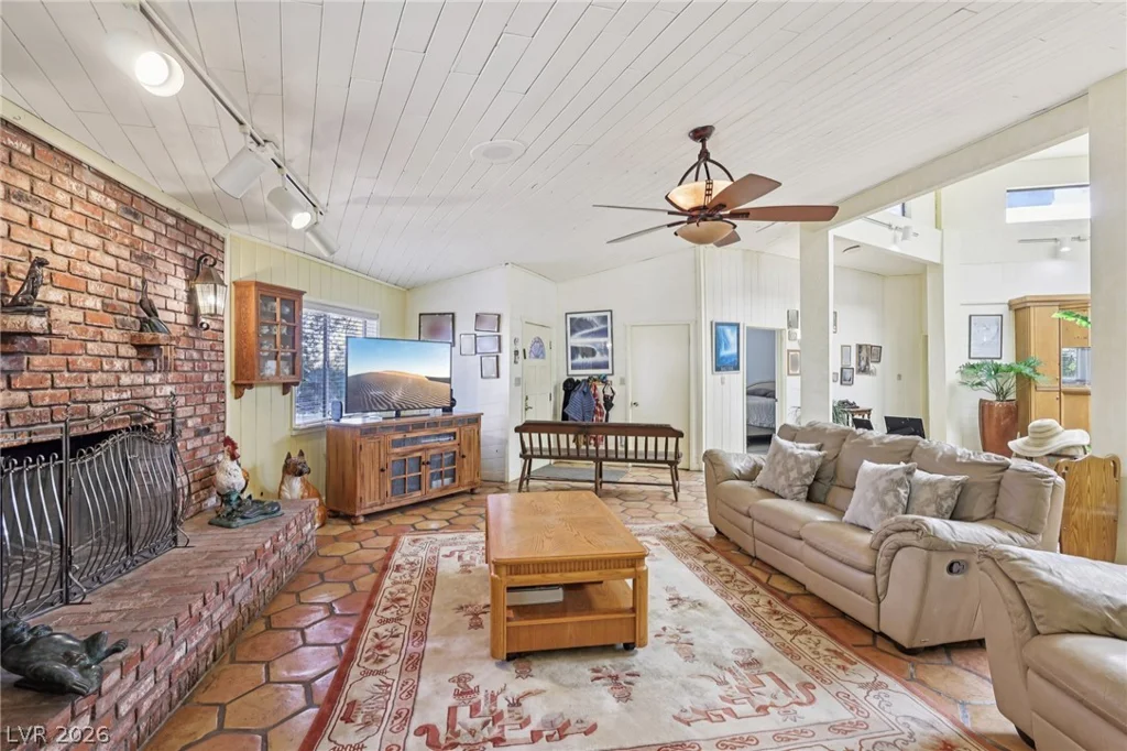 55 Siddall, Las Vegas, NV 89183
