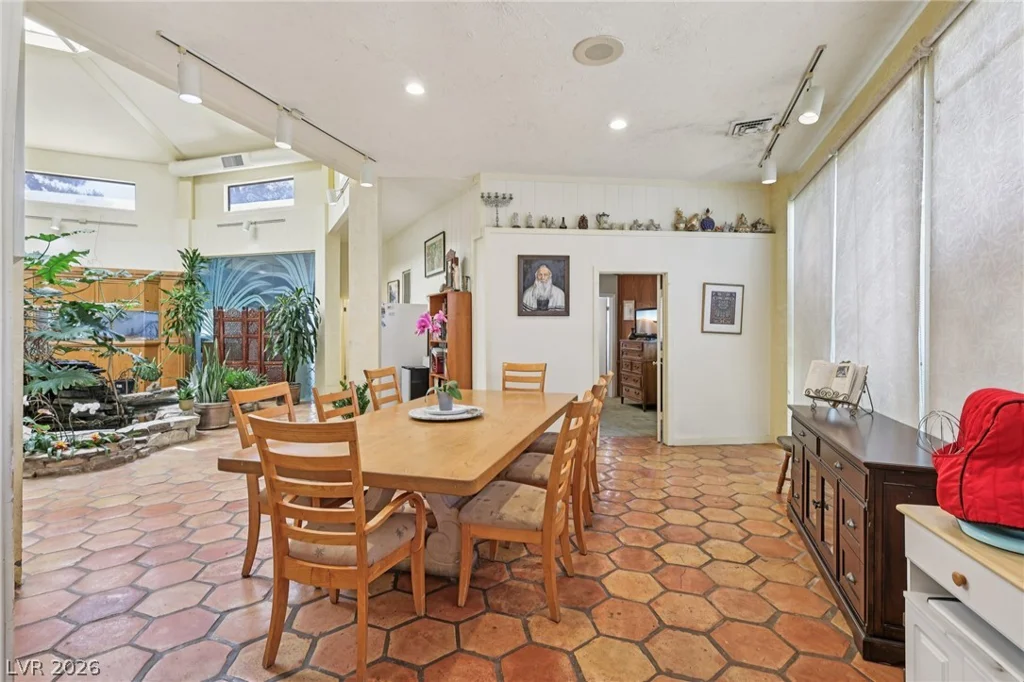 55 Siddall, Las Vegas, NV 89183