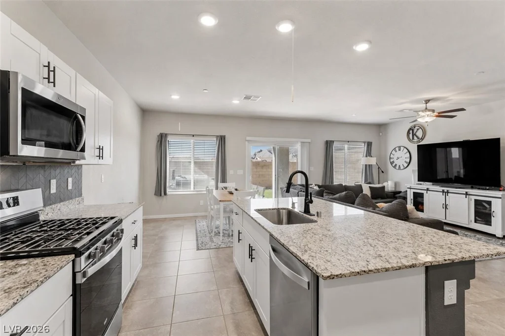 10991 Bristol Park, Las Vegas, NV 89166