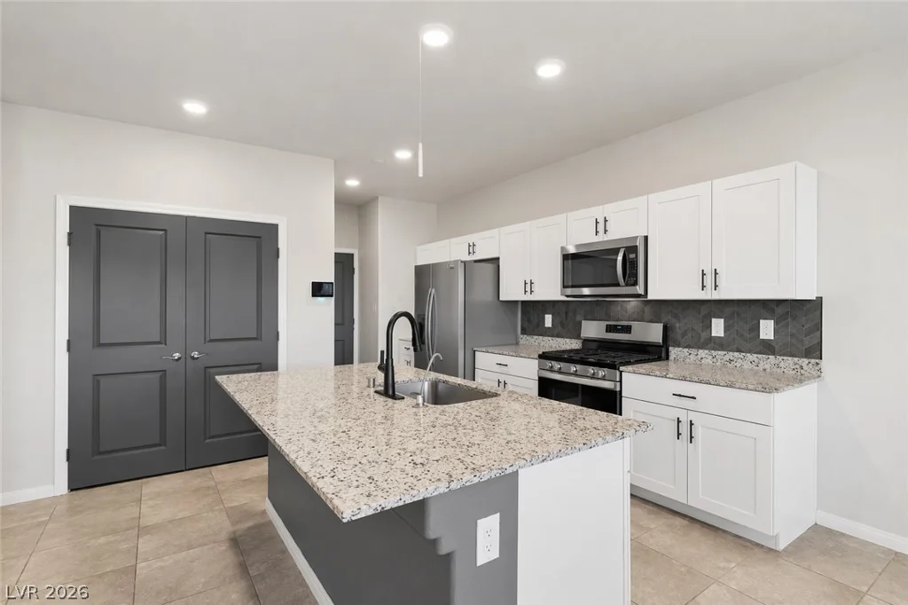 10991 Bristol Park, Las Vegas, NV 89166