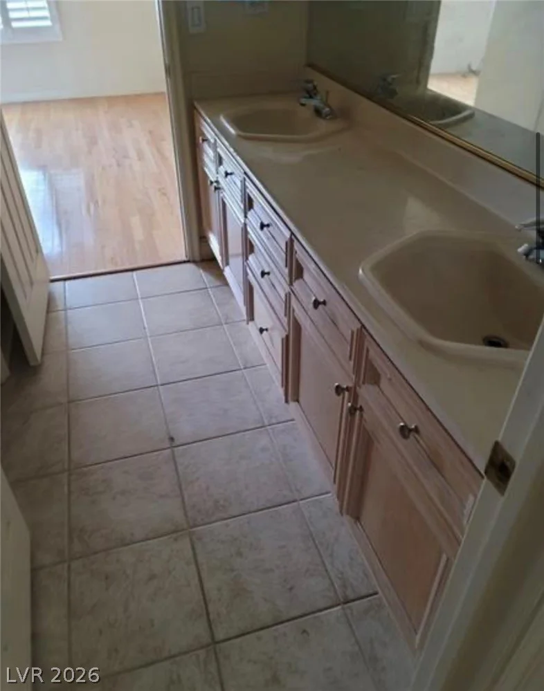 5718 San Florentine, Las Vegas, NV 89141