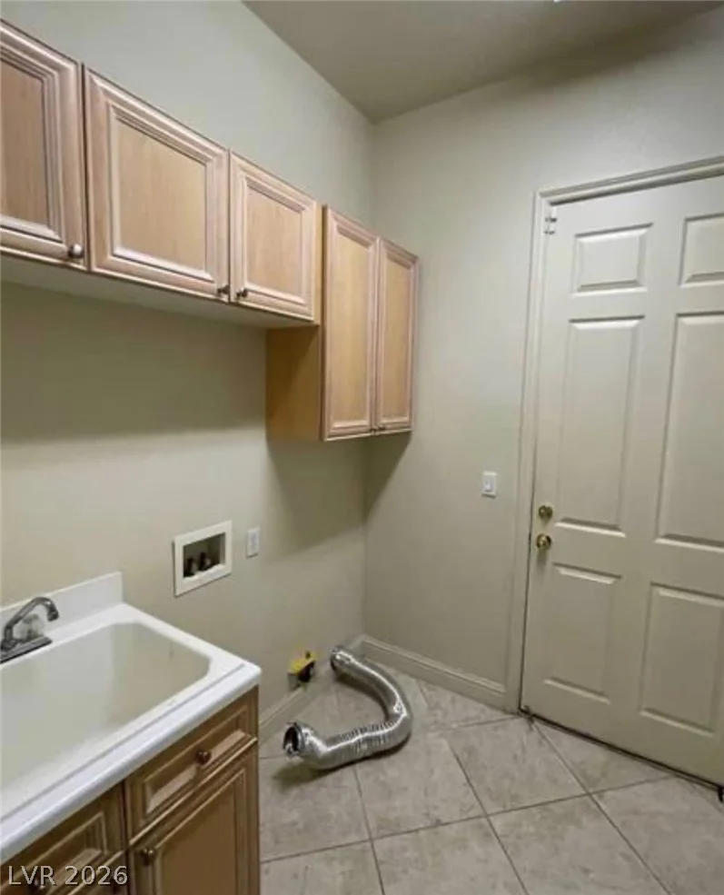 5718 San Florentine, Las Vegas, NV 89141