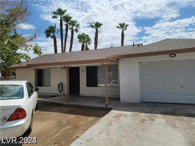 45 Logan, Las Vegas, NV 89110