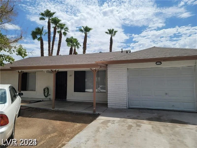 45 Logan, Las Vegas, NV 89110