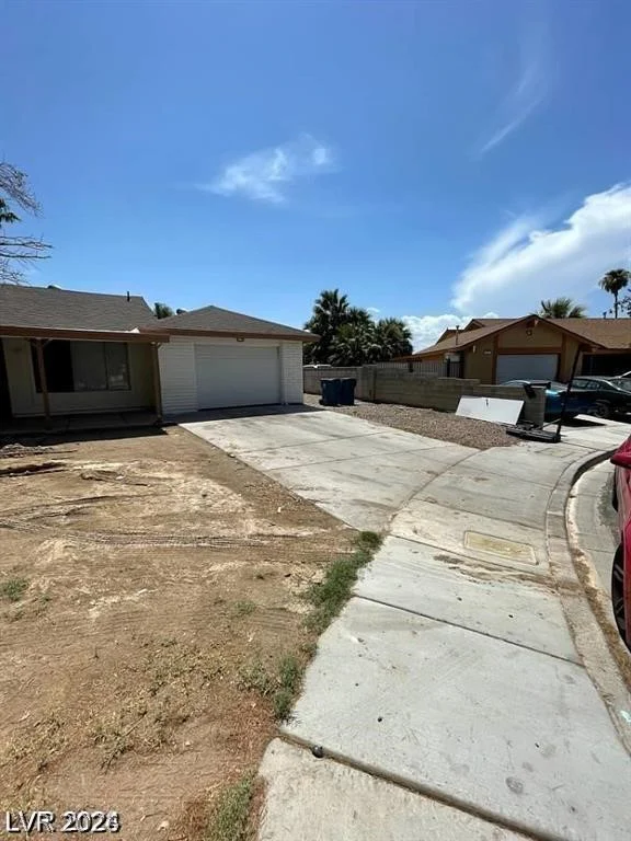 45 Logan, Las Vegas, NV 89110