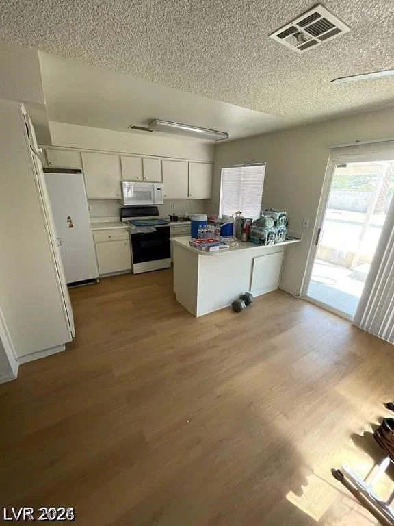 45 Logan, Las Vegas, NV 89110