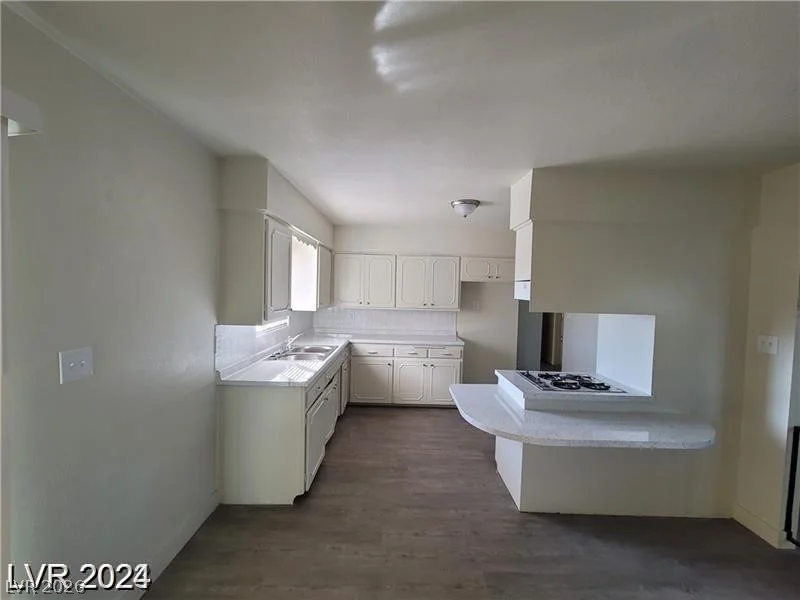 4321 El Conlon, Las Vegas, NV 89102