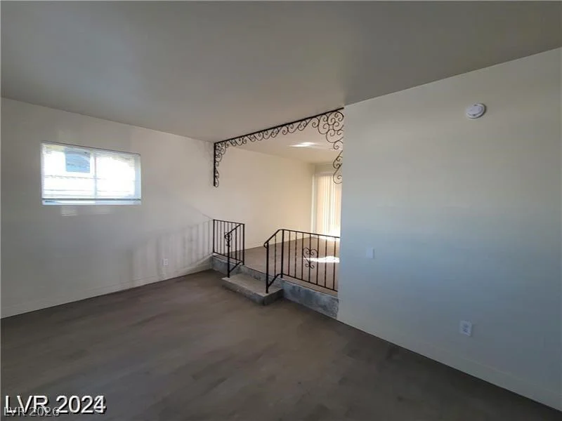 4321 El Conlon, Las Vegas, NV 89102