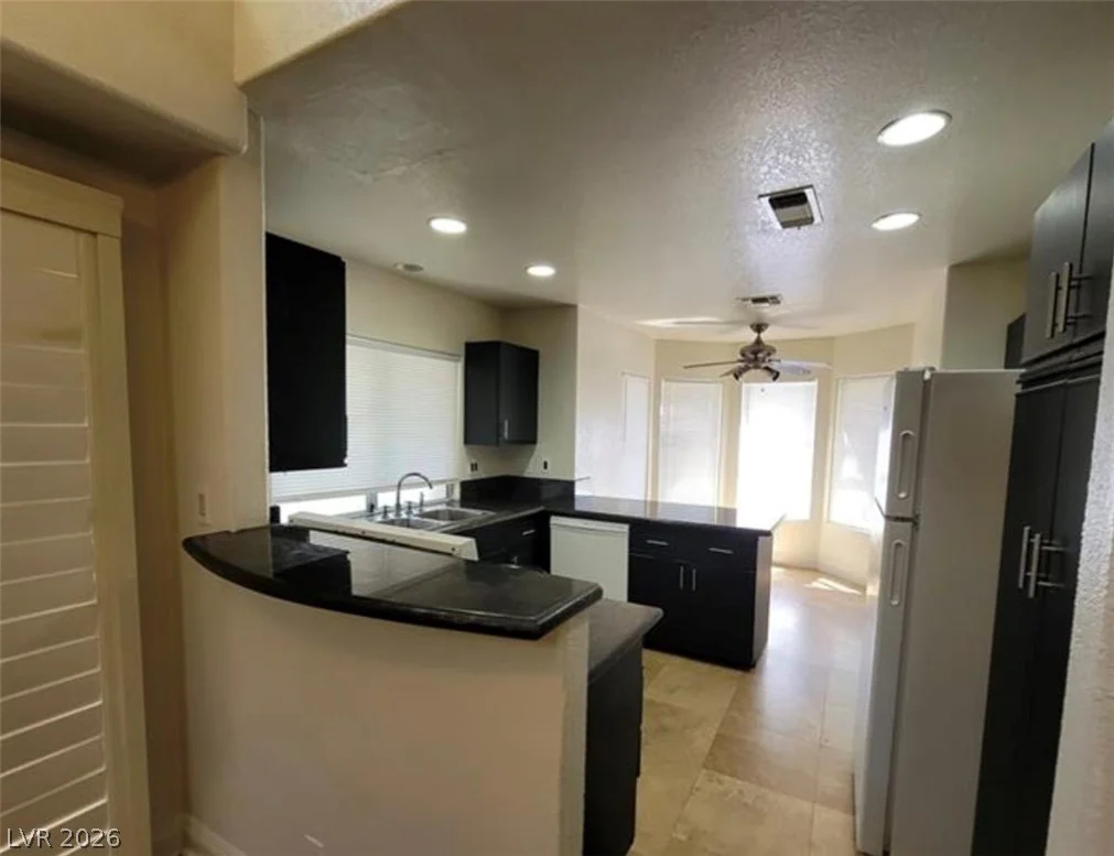 6902 Emerald Springs, Las Vegas, NV 89113
