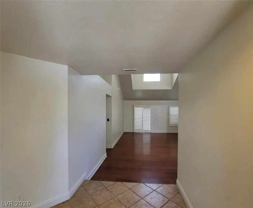 6902 Emerald Springs, Las Vegas, NV 89113