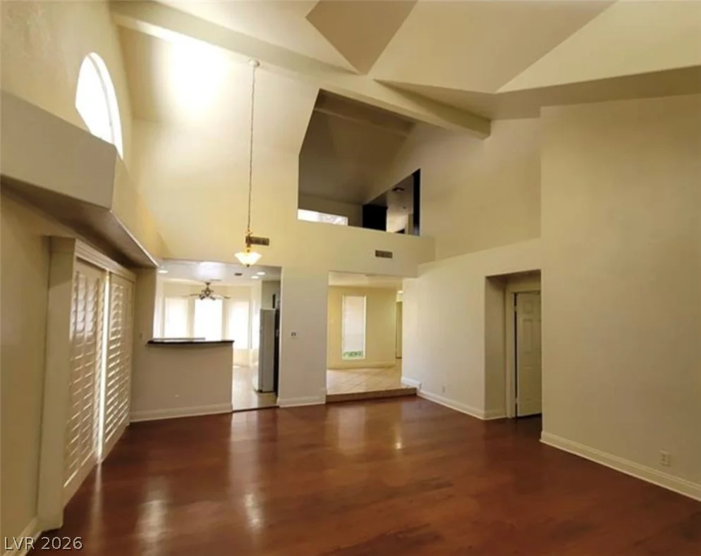 6902 Emerald Springs, Las Vegas, NV 89113