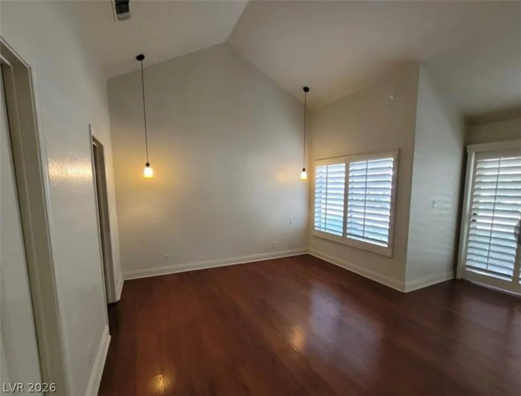 6902 Emerald Springs, Las Vegas, NV 89113