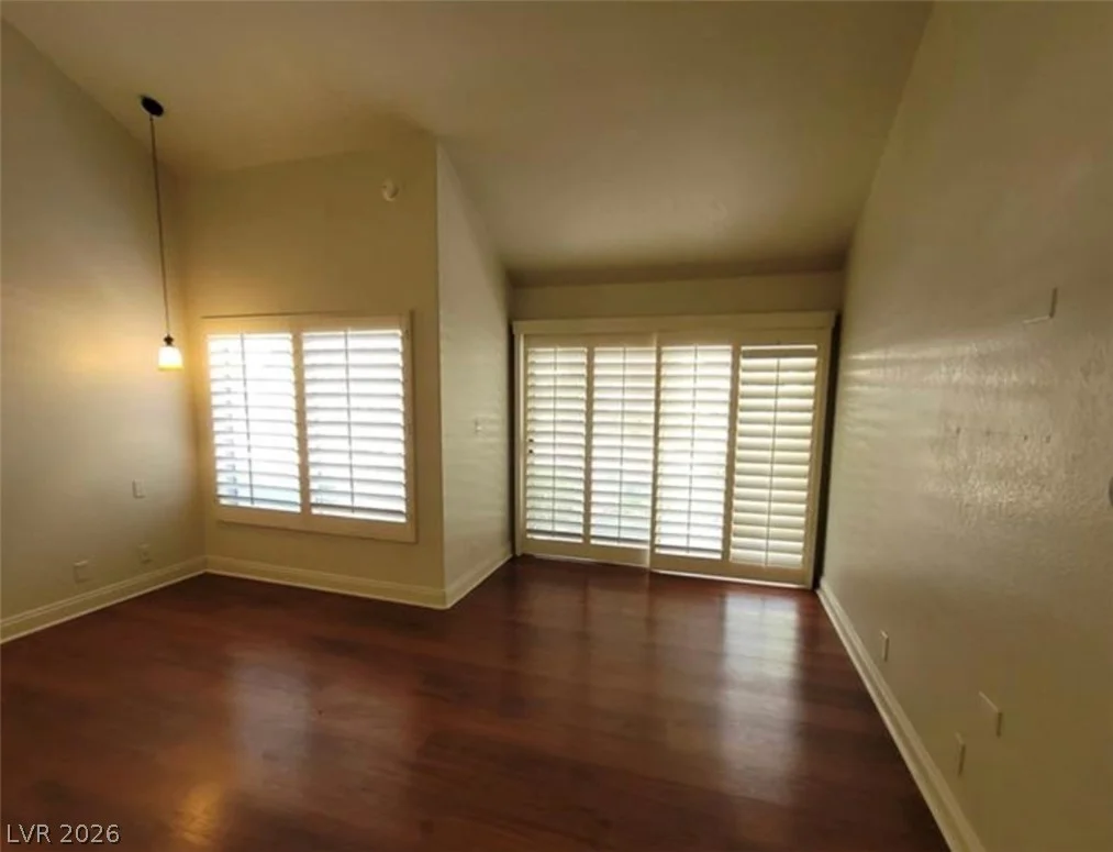 6902 Emerald Springs, Las Vegas, NV 89113