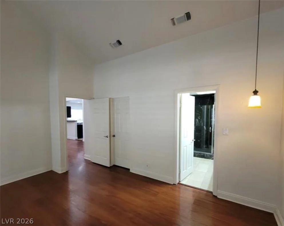 6902 Emerald Springs, Las Vegas, NV 89113