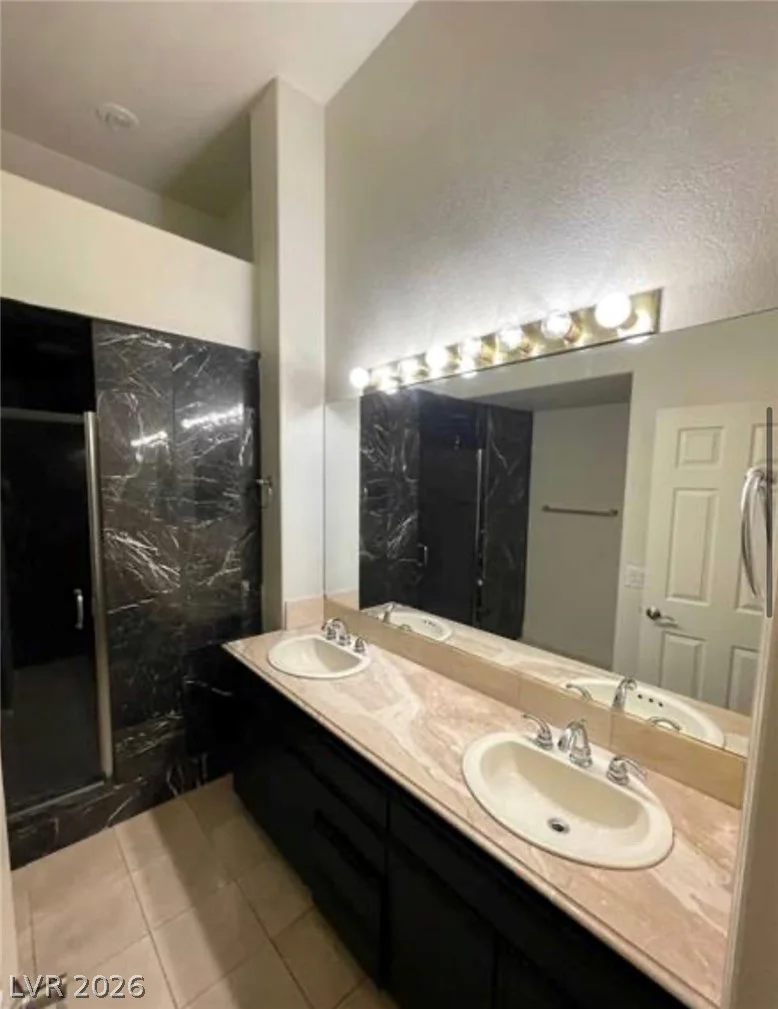 6902 Emerald Springs, Las Vegas, NV 89113