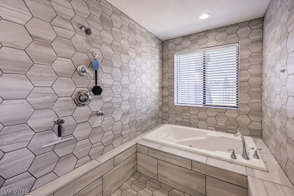 5809 Paseo Del Mar, Las Vegas, NV 89108