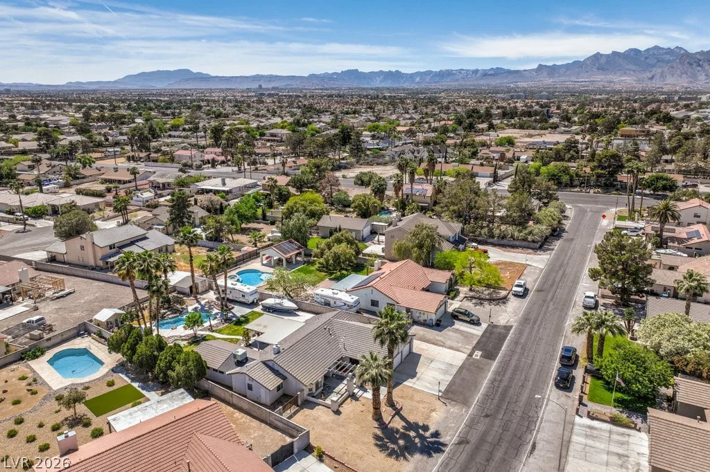 5809 Paseo Del Mar, Las Vegas, NV 89108