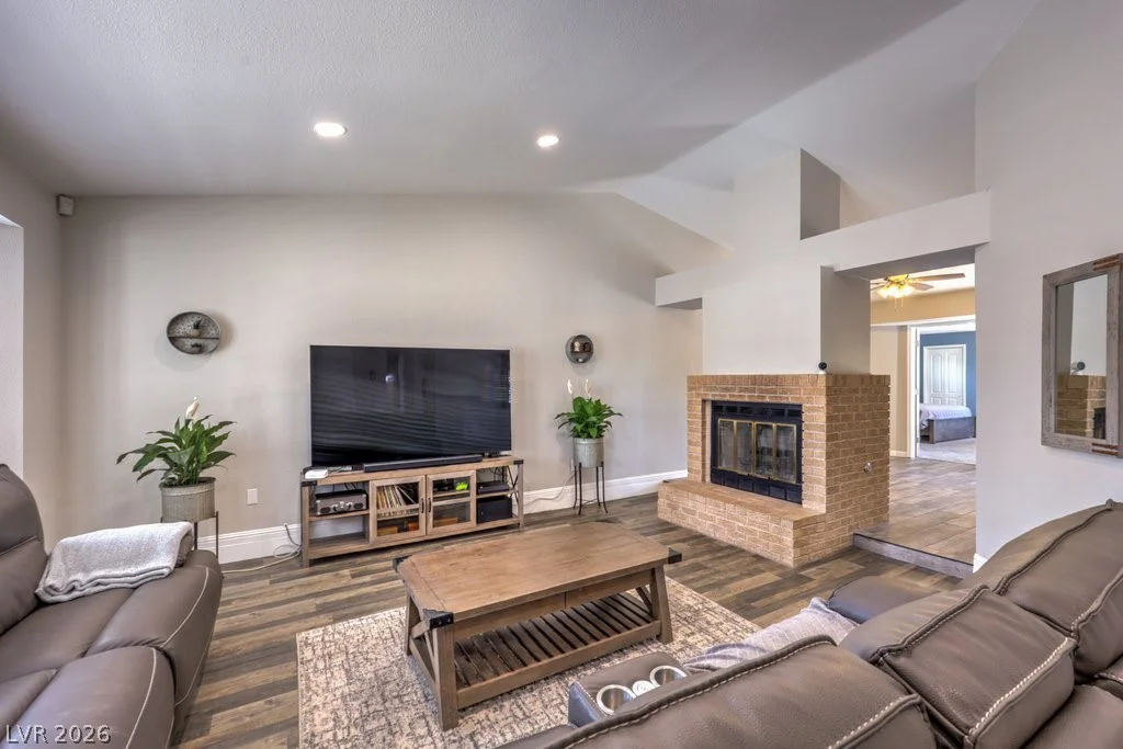 5809 Paseo Del Mar, Las Vegas, NV 89108