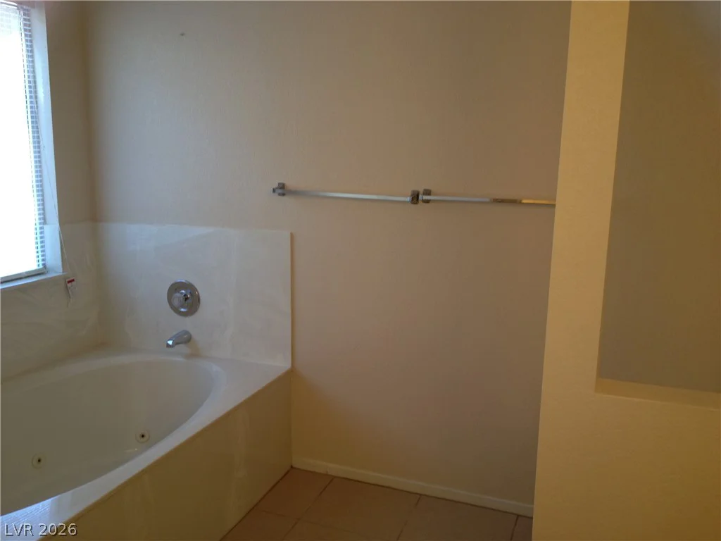 4618 Black Stallion, North Las Vegas, NV 89031