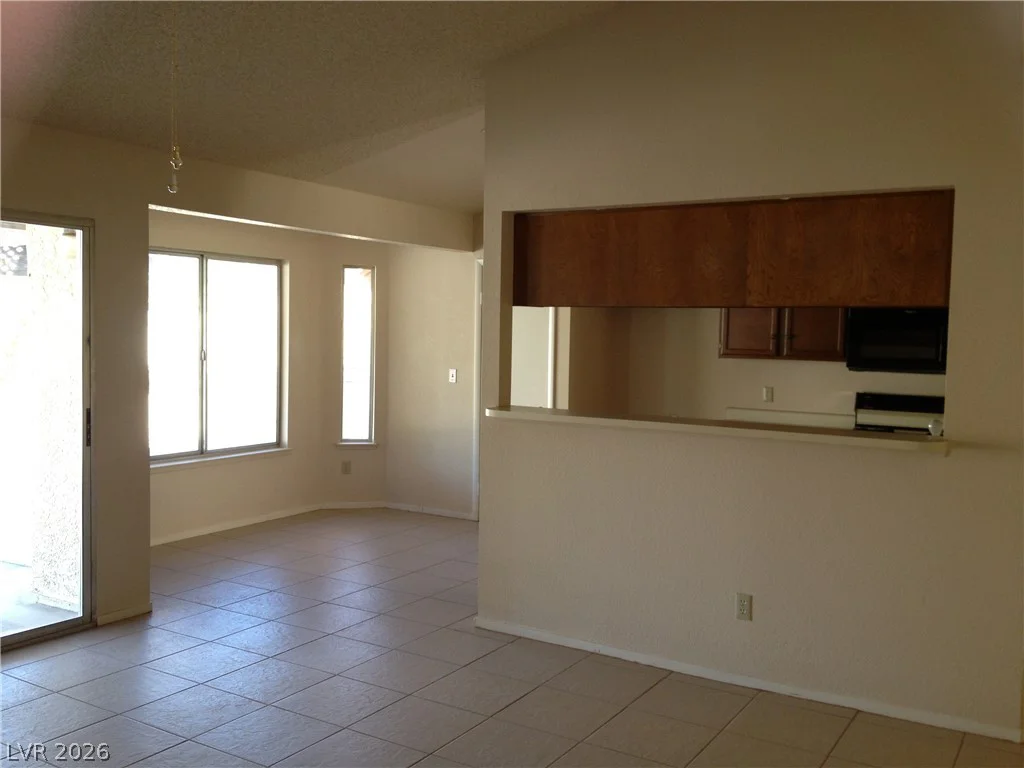 4618 Black Stallion, North Las Vegas, NV 89031
