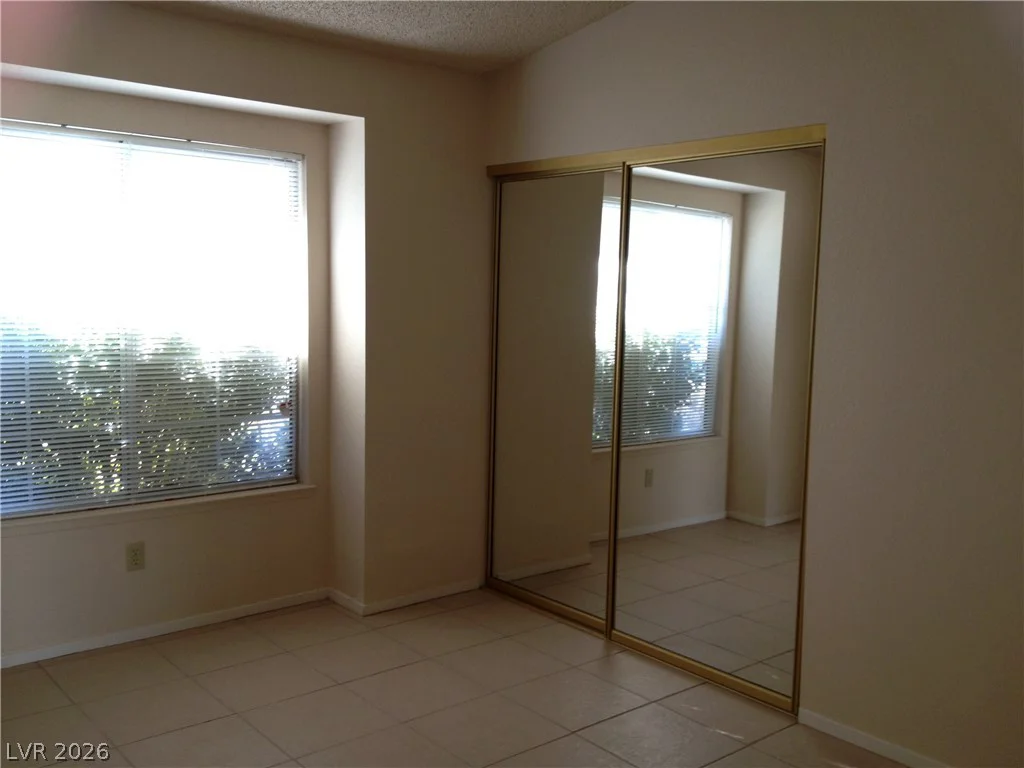 4618 Black Stallion, North Las Vegas, NV 89031