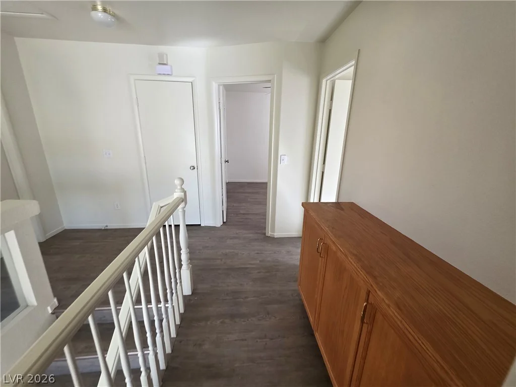 8829 CORNWALL GLEN, Las Vegas, NV 89129