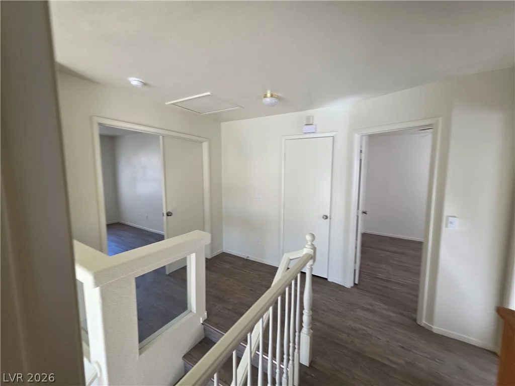 8829 CORNWALL GLEN, Las Vegas, NV 89129