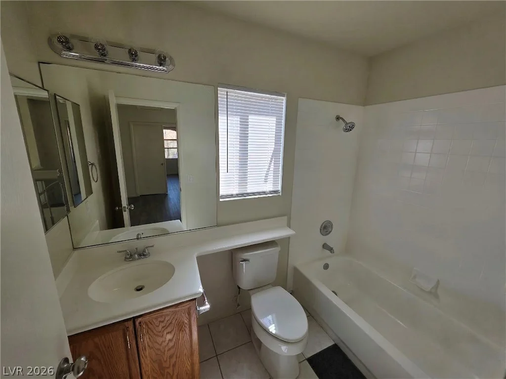8829 CORNWALL GLEN, Las Vegas, NV 89129