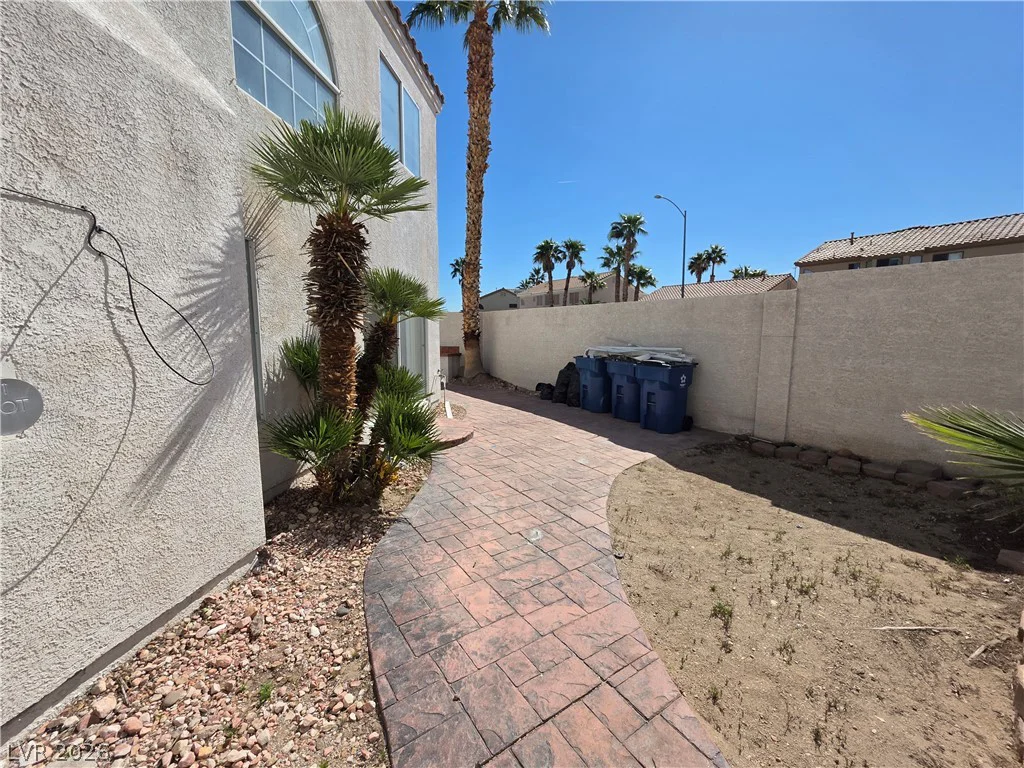 8829 CORNWALL GLEN, Las Vegas, NV 89129