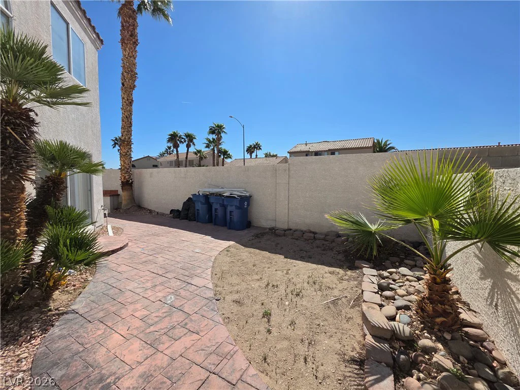 8829 CORNWALL GLEN, Las Vegas, NV 89129