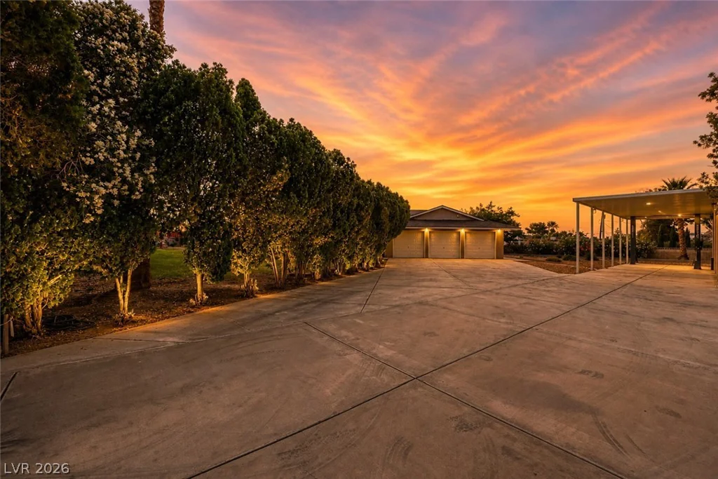 3450 Warm Springs, Las Vegas, NV 89118