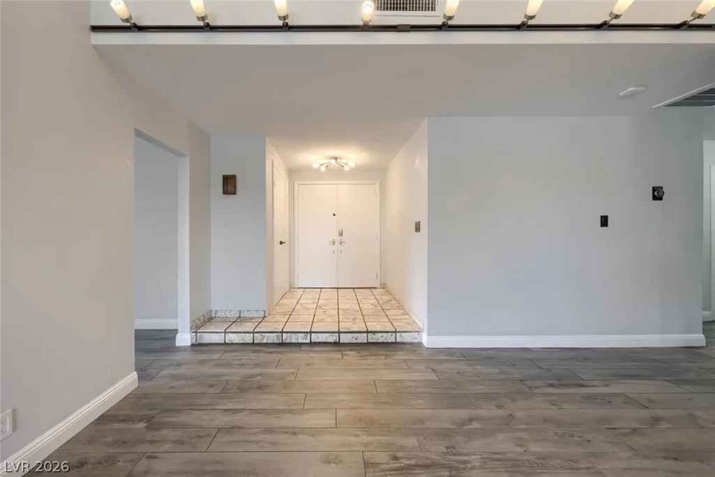 3450 Warm Springs, Las Vegas, NV 89118