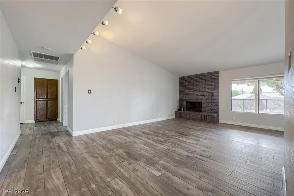 3450 Warm Springs, Las Vegas, NV 89118