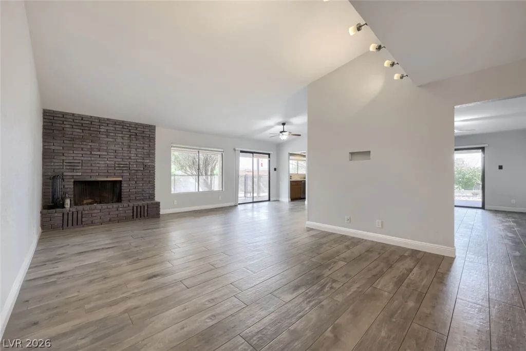 3450 Warm Springs, Las Vegas, NV 89118