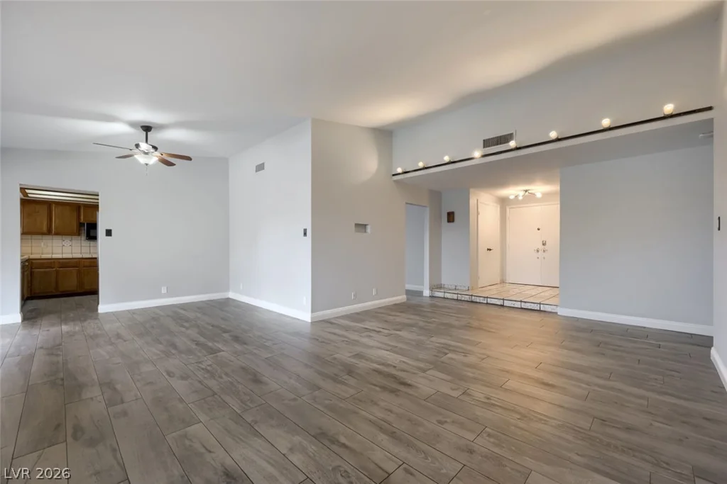 3450 Warm Springs, Las Vegas, NV 89118