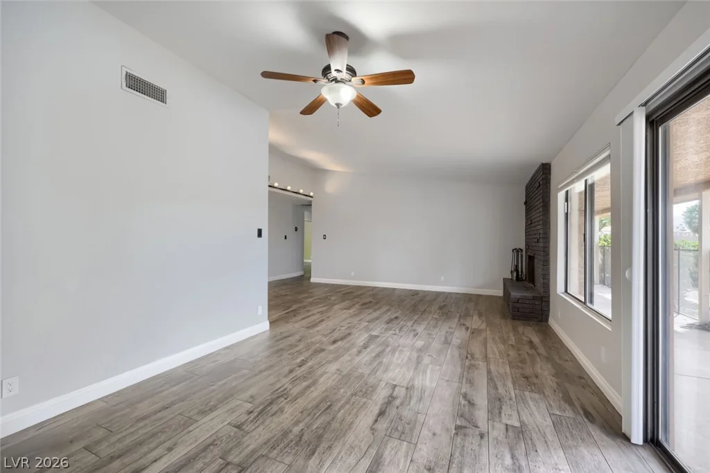 3450 Warm Springs, Las Vegas, NV 89118
