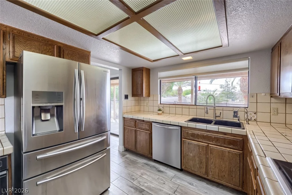 3450 Warm Springs, Las Vegas, NV 89118