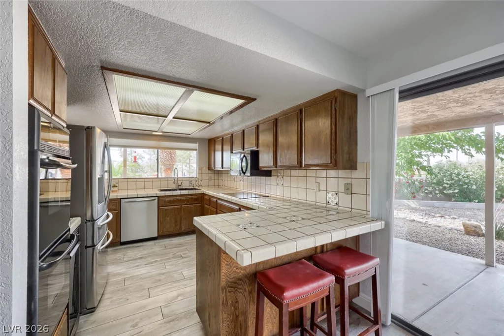 3450 Warm Springs, Las Vegas, NV 89118