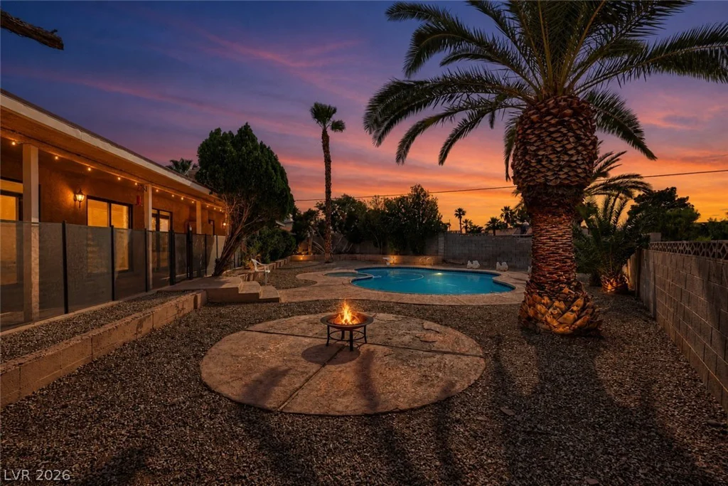 3450 Warm Springs, Las Vegas, NV 89118
