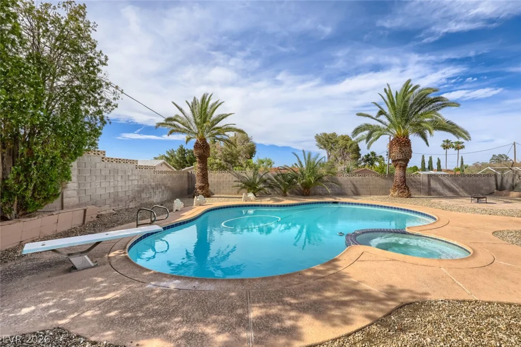 3450 Warm Springs, Las Vegas, NV 89118