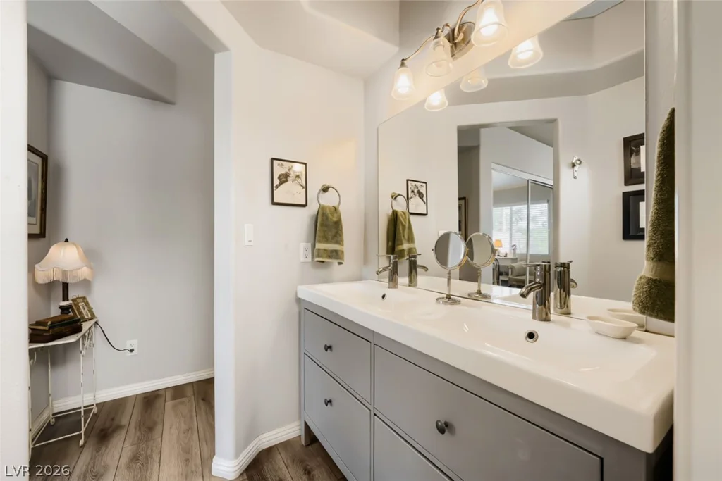 9848 Panorama Cliff, Las Vegas, NV 89134