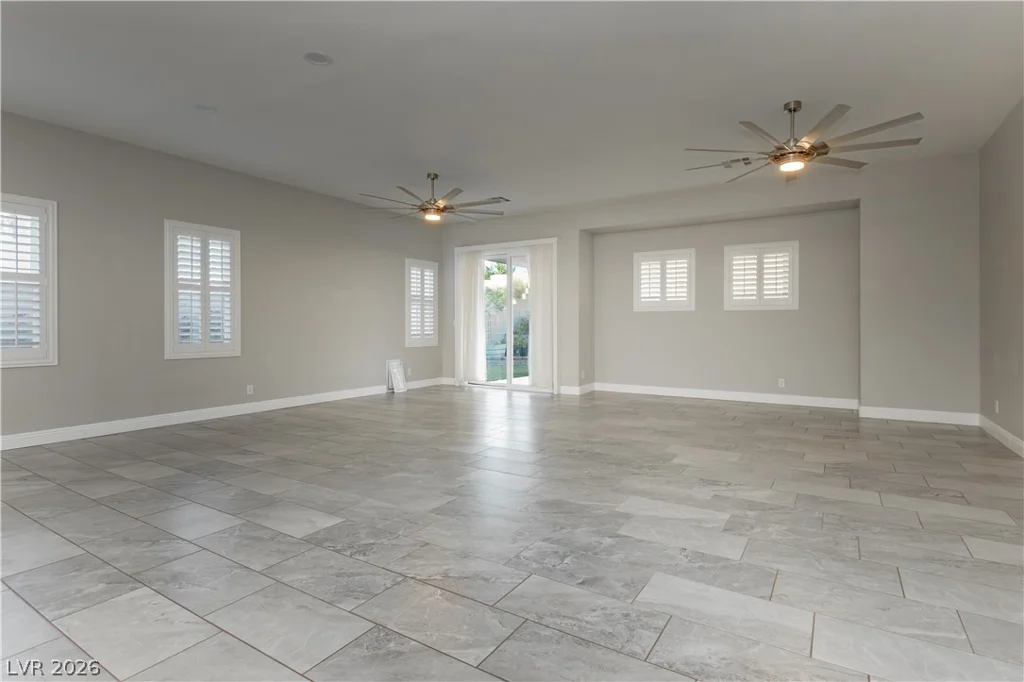 6688 Martinsville, Las Vegas, NV 89110