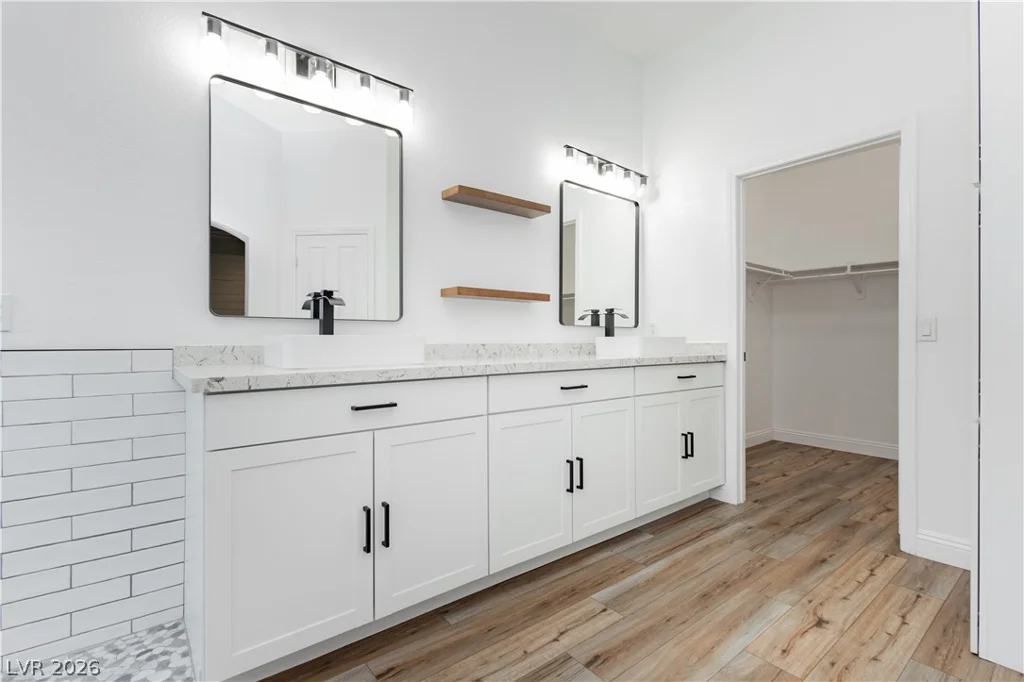 6688 Martinsville, Las Vegas, NV 89110