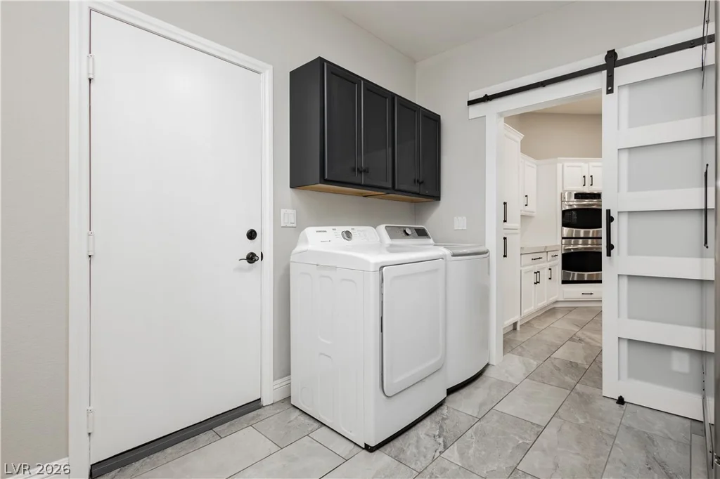 6688 Martinsville, Las Vegas, NV 89110