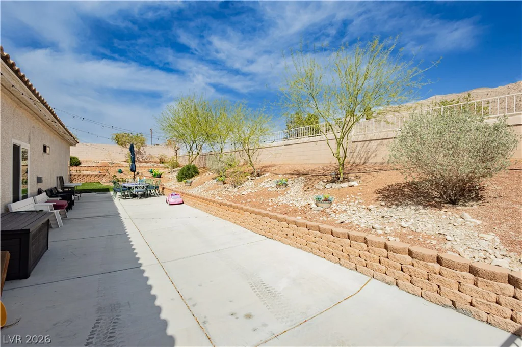 6688 Martinsville, Las Vegas, NV 89110