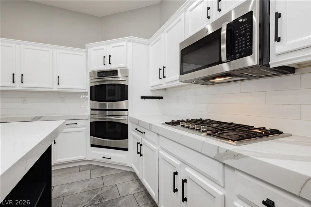 6688 Martinsville, Las Vegas, NV 89110