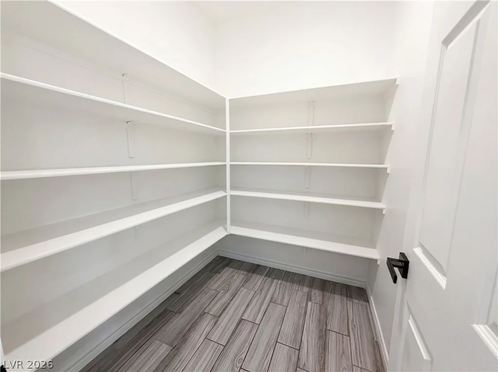 7779 Harthill Park, Las Vegas, NV 89113